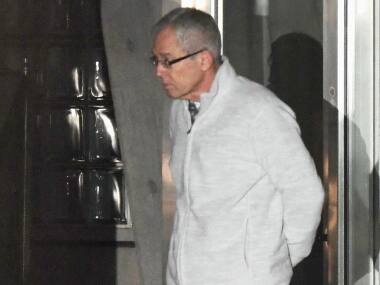 Nissan director Greg Kelly examined at Japanese hospital after securing bail; says his innocence will be revealed in trial